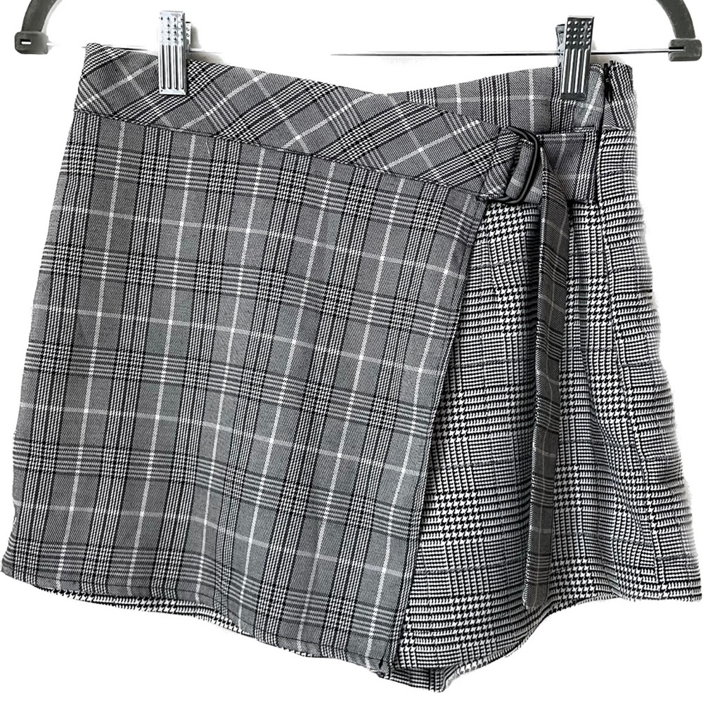 LF Seek the Label Plaid Knit Skort